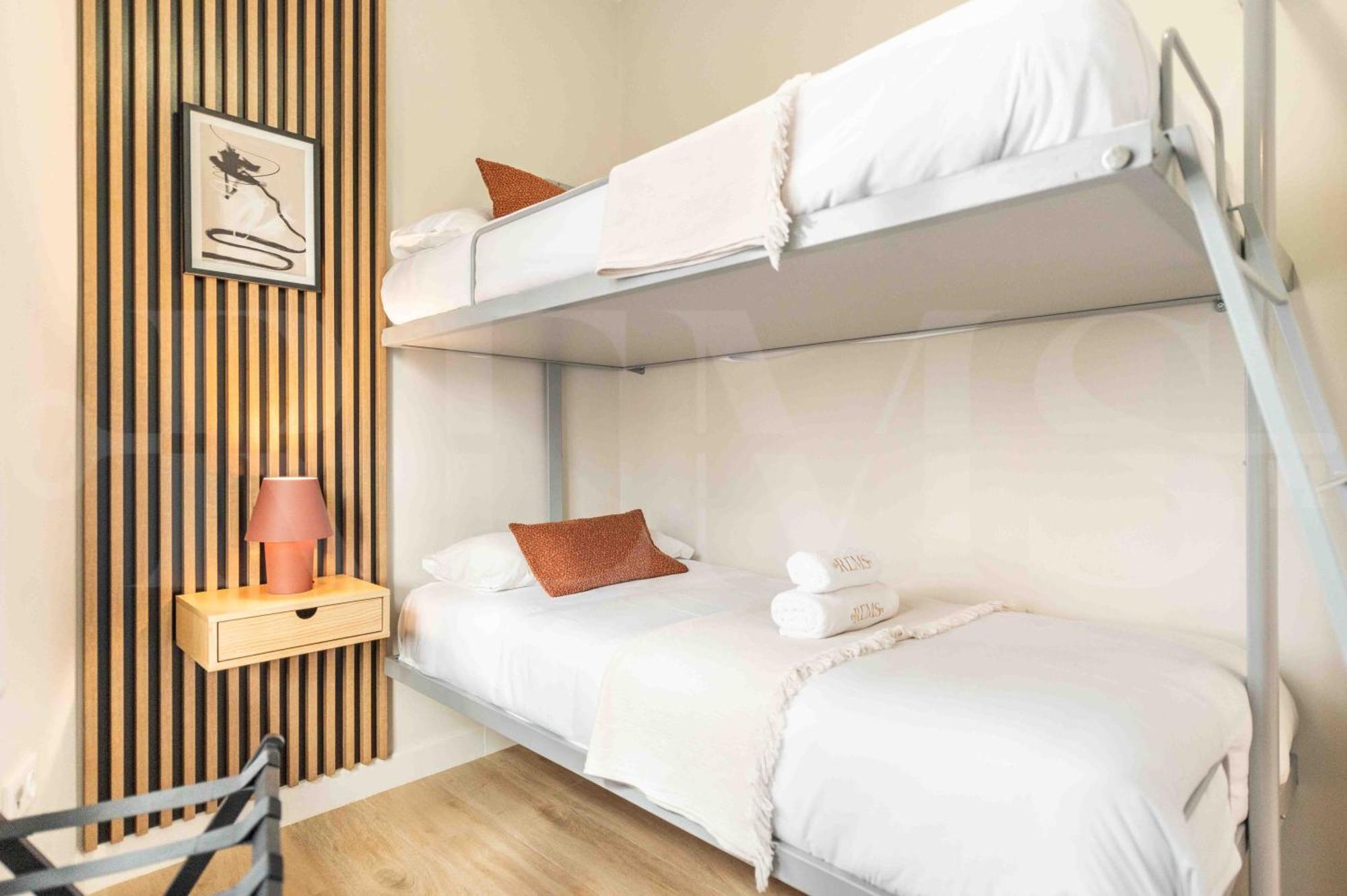 Apartament Spacious 3 Bedroom By Rems *